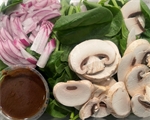 Spinach, Mushroom & Red Onion Salad