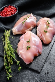 B&amp;E Org Boneless&amp;Skinlesschicken Thighs (Tray Pack)