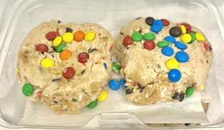 A&amp;V Cookie Dough Celebration (6pc)