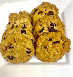 A&amp;V Orange Cranberry Cookies (8pc)