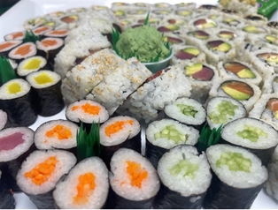 Maki Sushi Deluxe Platter (92 pcs)